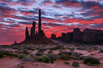 Monument-Valley,-USA-,landscape,-sunrise,-mountains,-stone,-pink