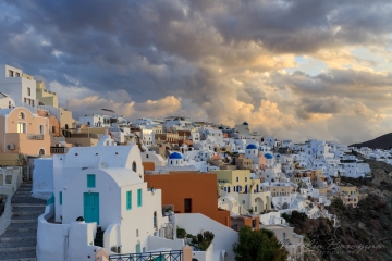Santorini-(Thira),-Cyclades,-Greece,-cityscape,-sunset,-chapel,-gold,-clouds